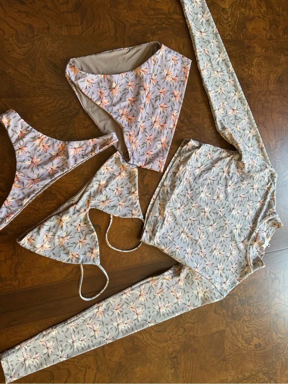 ACACIA LILY ๐ swimwear Lavender Floral and Tan Four piece set. - Picture 14 of 15